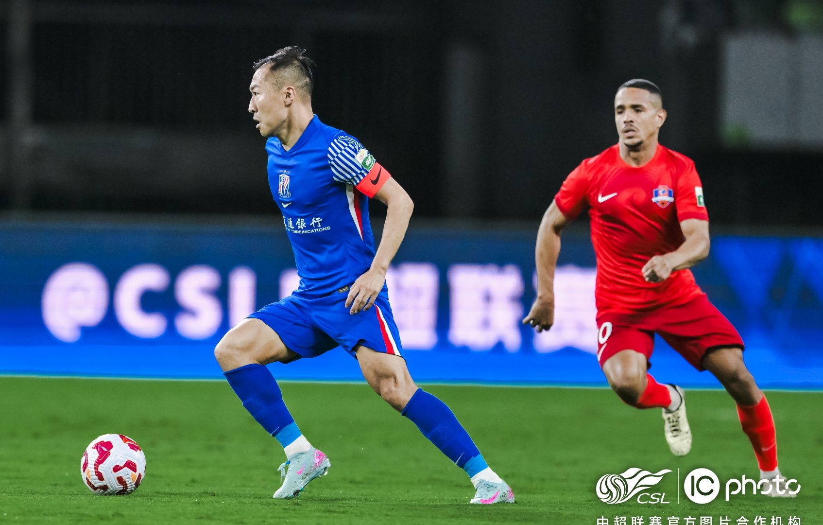 德国杯赛程吃紧，广州队关键时刻主帅复盘，信心回归，团队化学反应显著