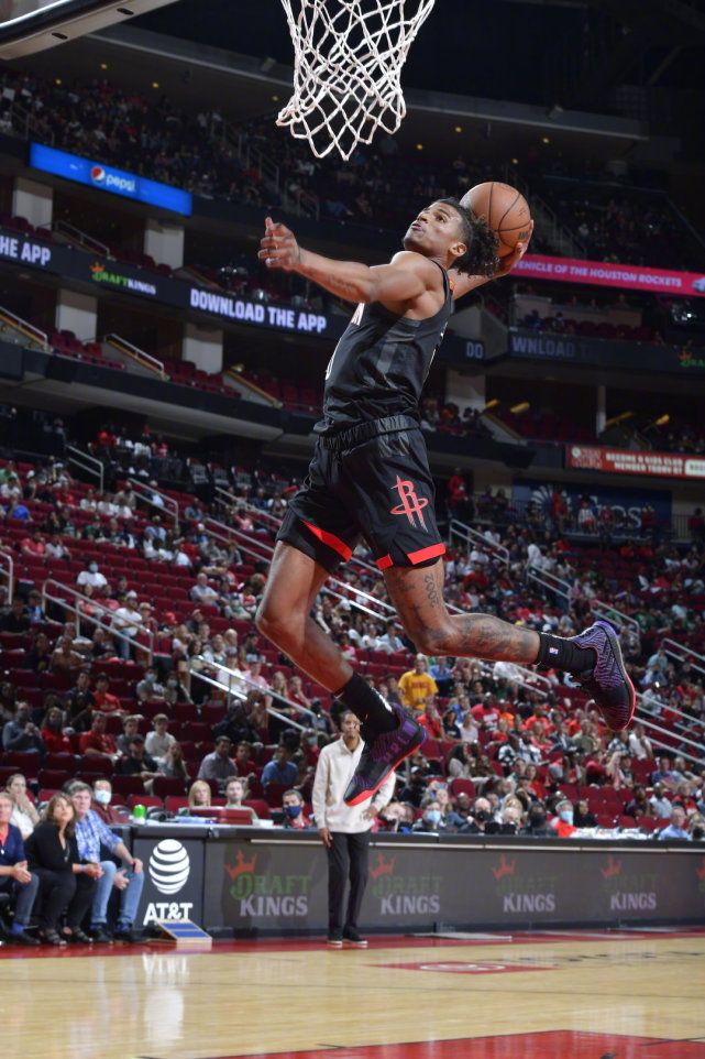 芝加哥公牛训练开放日;今夜再遭质疑引欢呼;NBA总决赛在即;年轻球员得到机会的简单介绍-九游体育下载