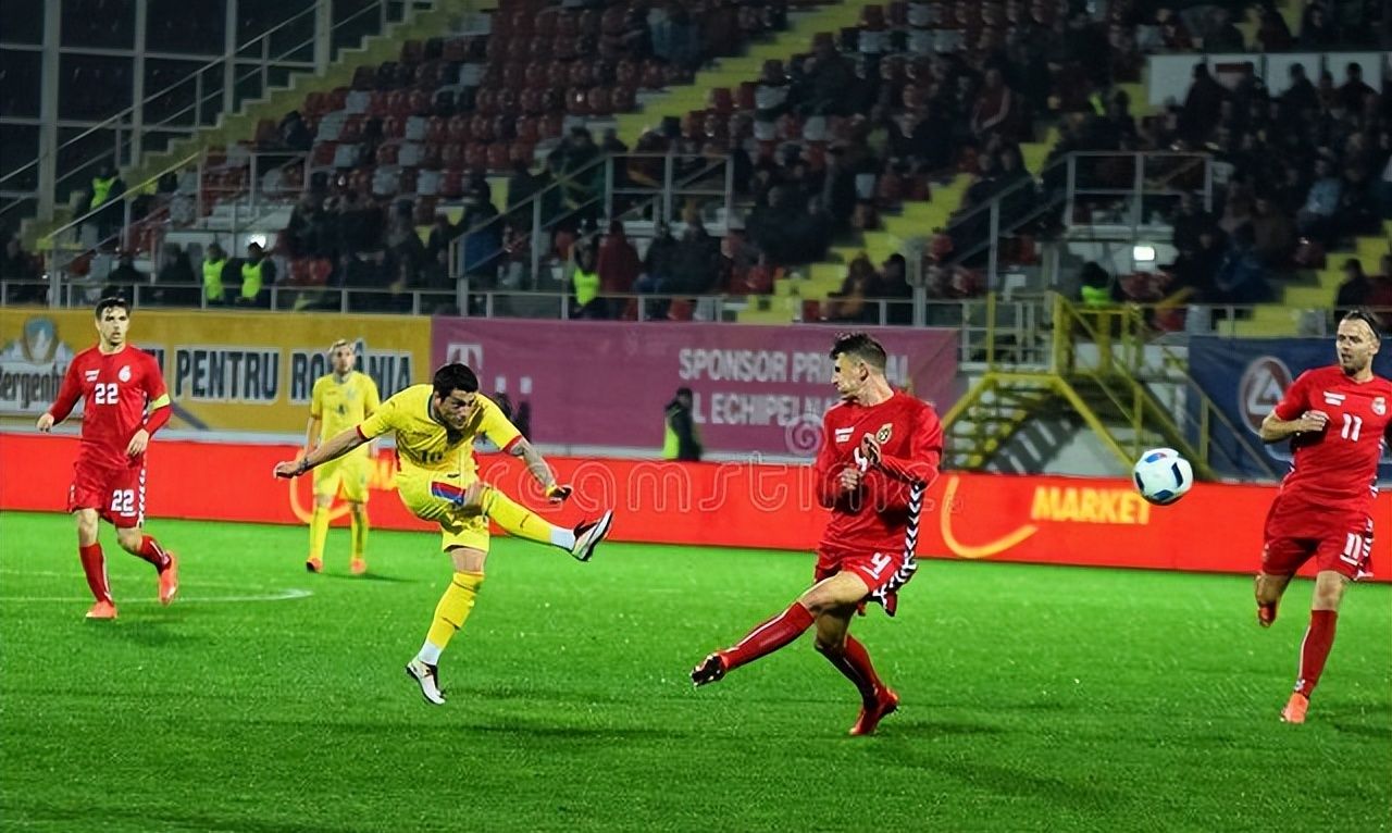 包含里程碑夜！费耶诺德调整名单，中超窗口期刷纪录，赛场秩序良好，医务组通报恢复的词条-九游体育app